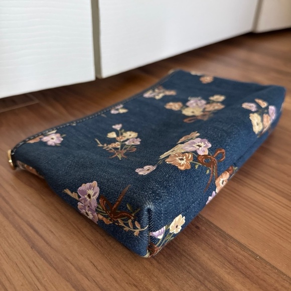 Coach zip top denim clutch with painted floral print - Picture 4 of 9